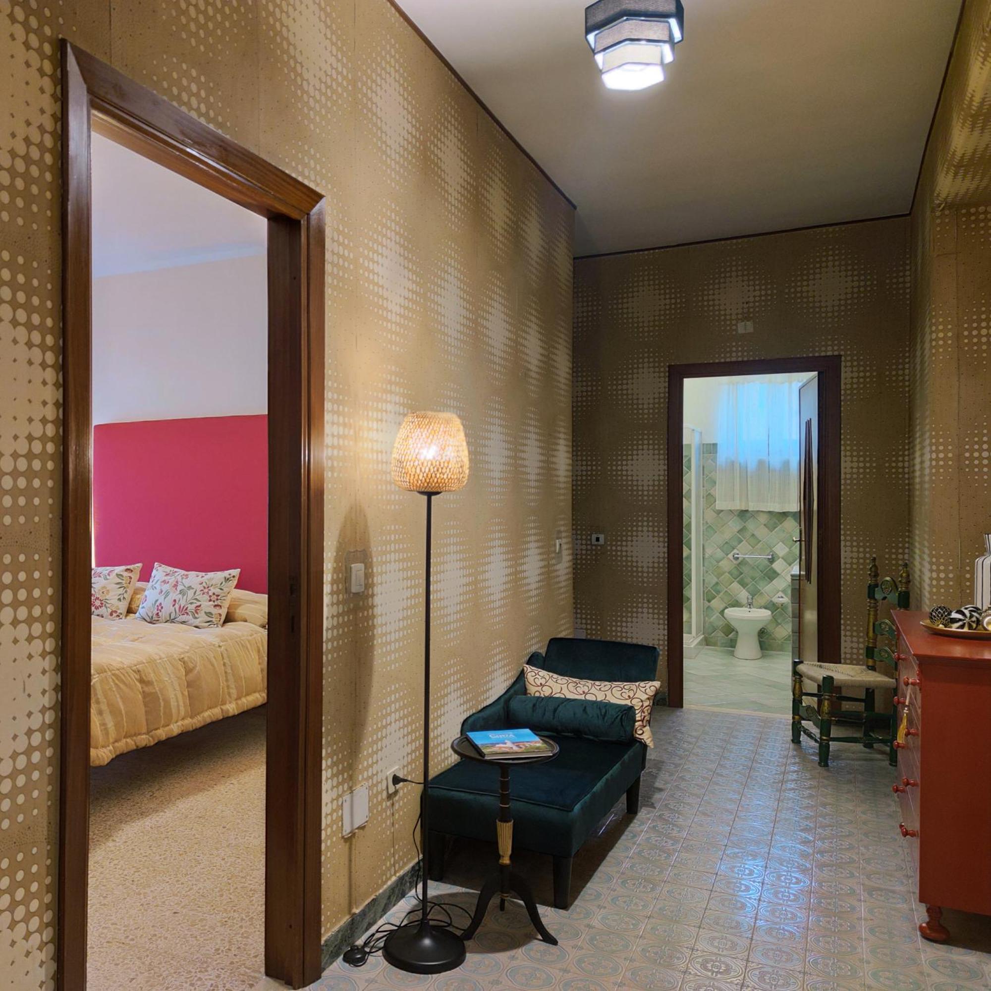 Mama Babylon Hotel ออลเบีย ภายนอก รูปภาพ